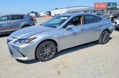 Lexus ES 2023