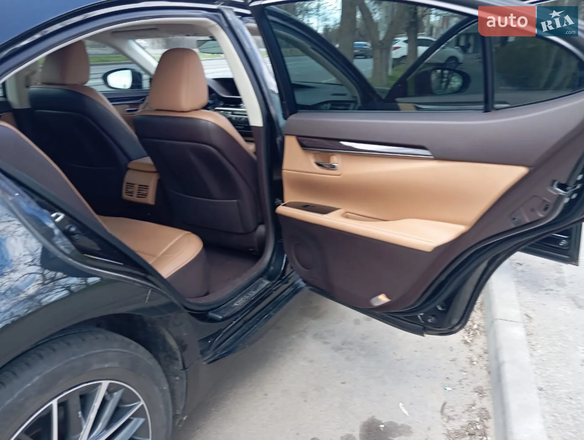2016 Lexus ES - мініатюра 11