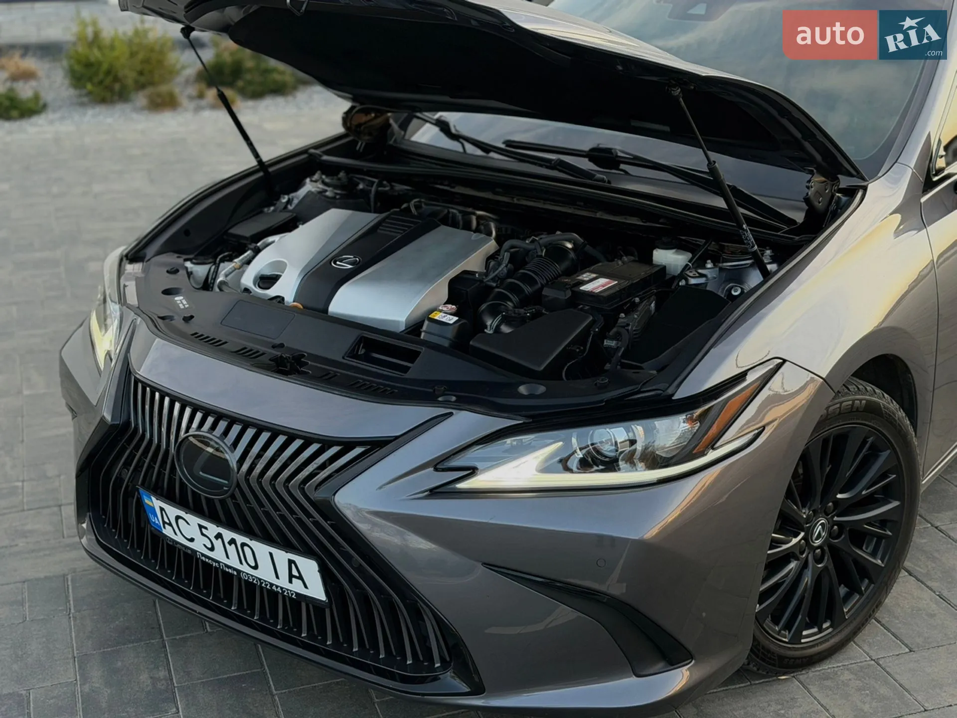 2020 Lexus ES - мініатюра 11