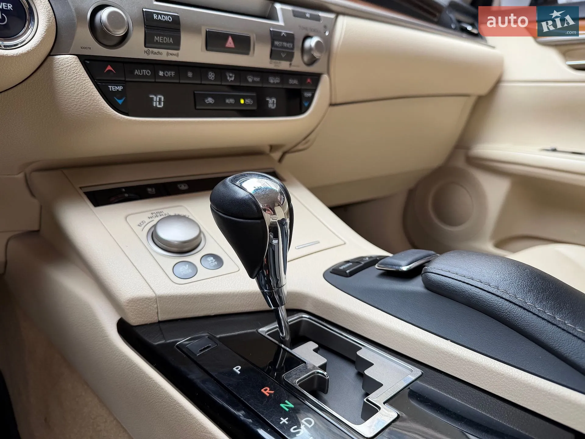 2013 Lexus ES - мініатюра 17