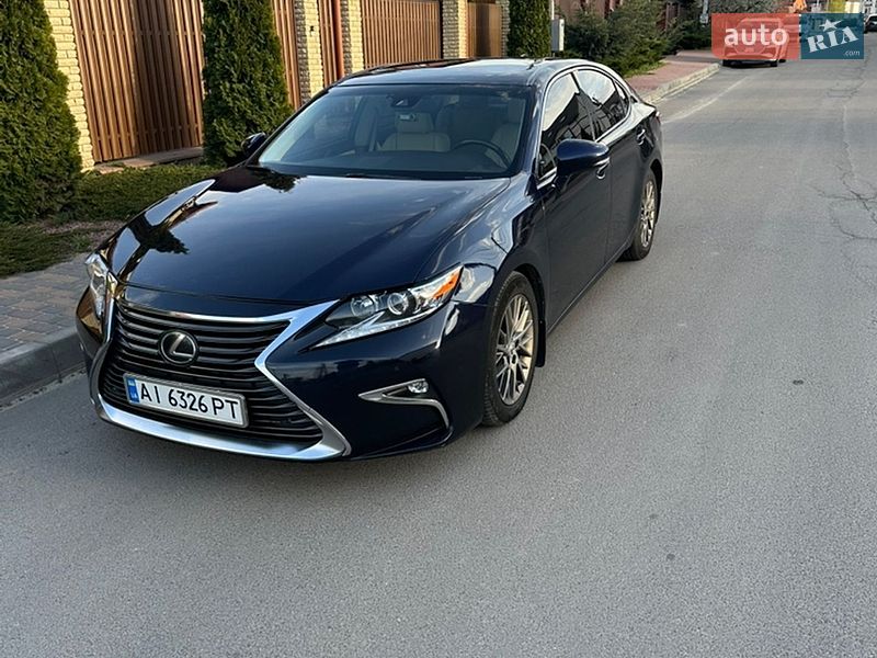 Lexus ES 2016