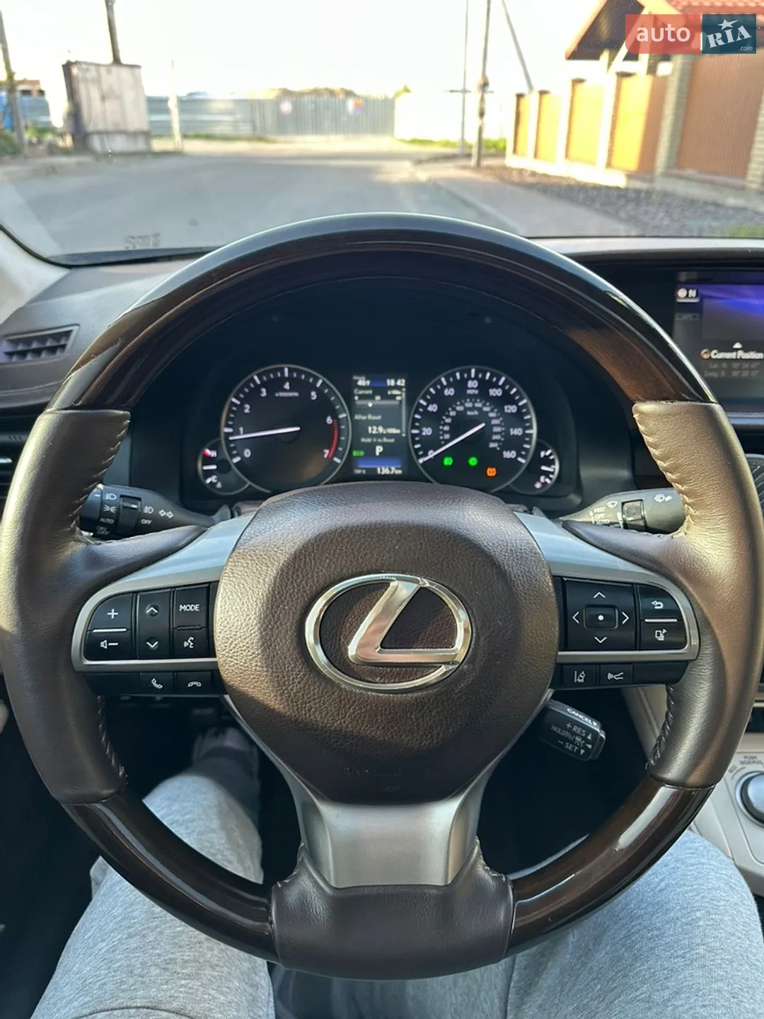 2016 Lexus ES - мініатюра 11