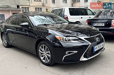 Седан Lexus ES 2015 в Одессе