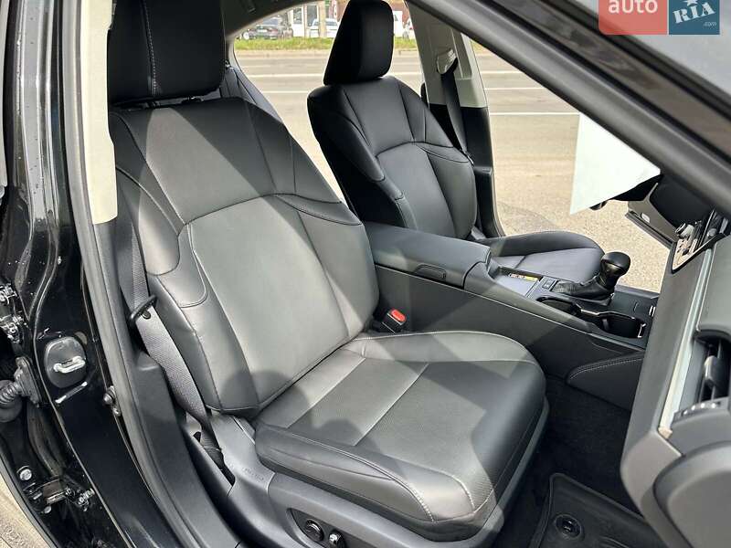 Седан Lexus ES 2023 в Києві
