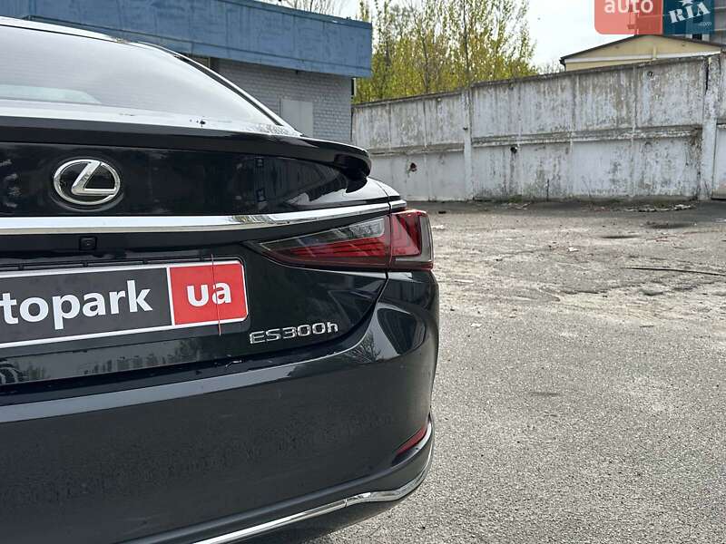 Седан Lexus ES 2023 в Києві