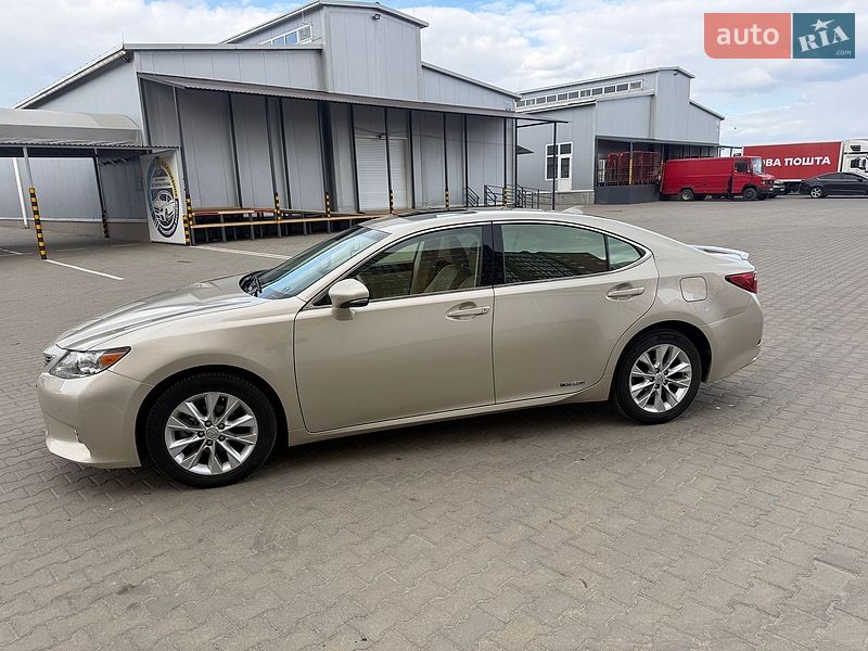 Седан Lexus ES 2015 в Одессе