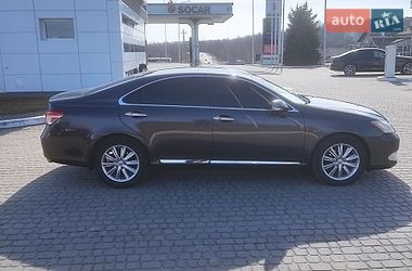 Седан Lexus ES 2011 в Львове