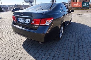 Седан Lexus ES 2011 в Львове