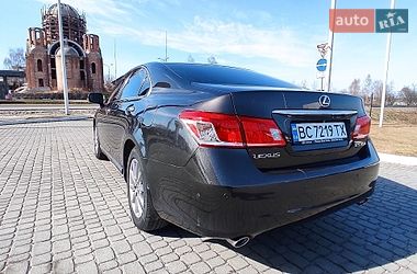 Седан Lexus ES 2011 в Львове