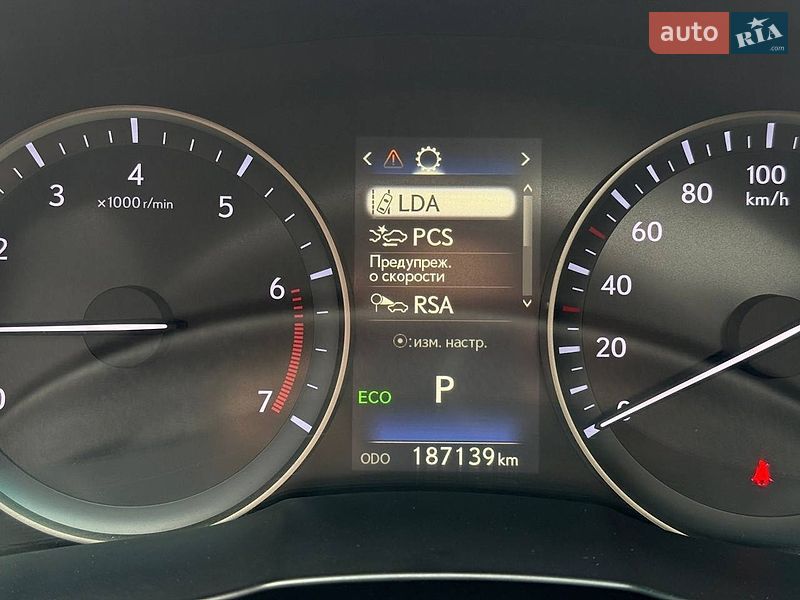 Седан Lexus ES 2015 в Житомирі