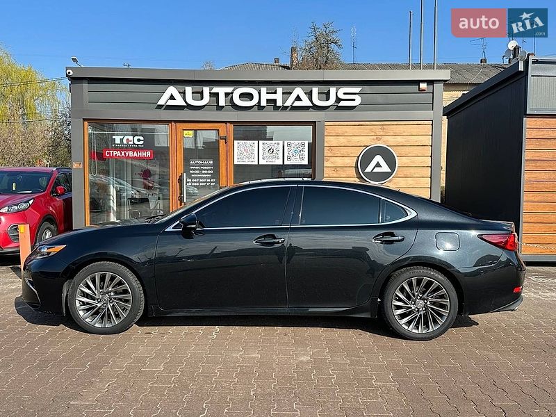 Седан Lexus ES 2015 в Житомирі