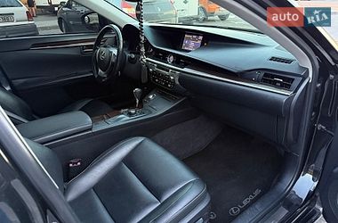 Седан Lexus ES 2013 в Вінниці