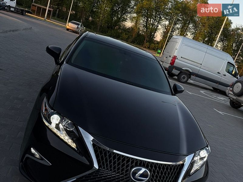 Седан Lexus ES 2013 в Вінниці