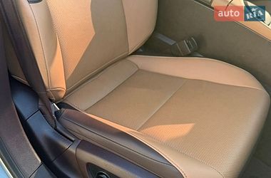 Седан Lexus ES 2020 в Киеве