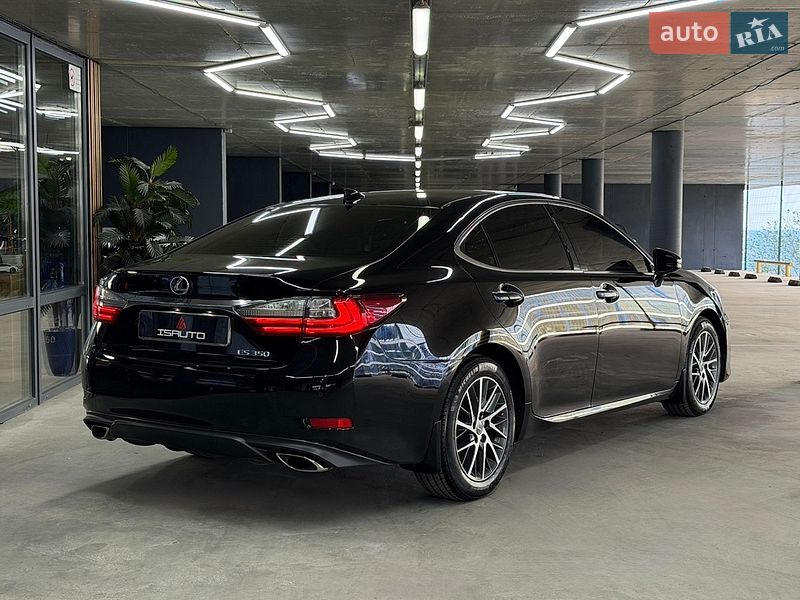Седан Lexus ES 2018 в Одессе