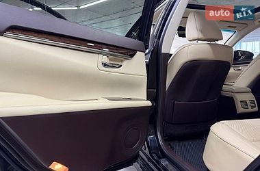 Седан Lexus ES 2018 в Одессе