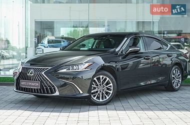 Седан Lexus ES 2022 в Львове