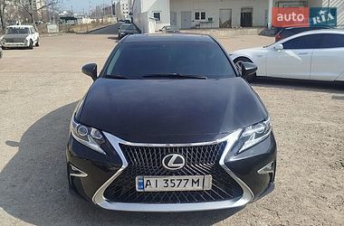 Седан Lexus ES 2014 в Києві