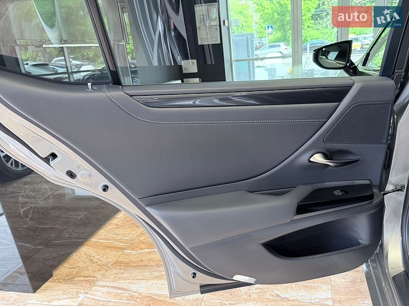 Седан Lexus ES 2022 в Киеве фото 43 Седан Lexus ES 2022 в Киеве