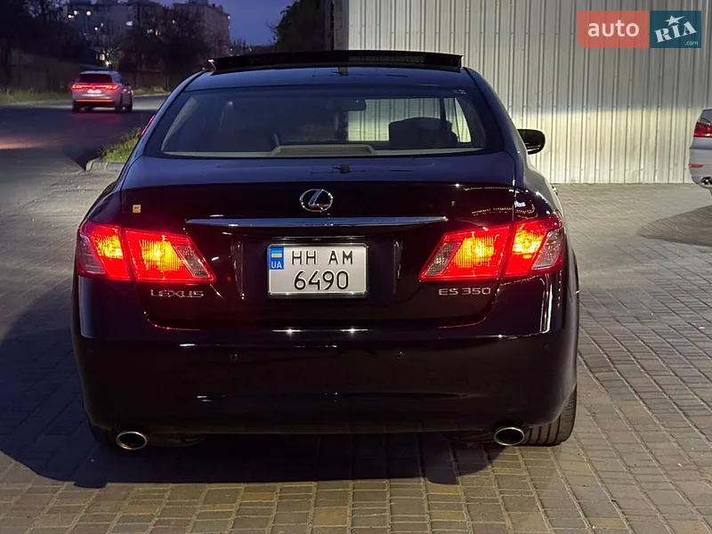 Lexus ES