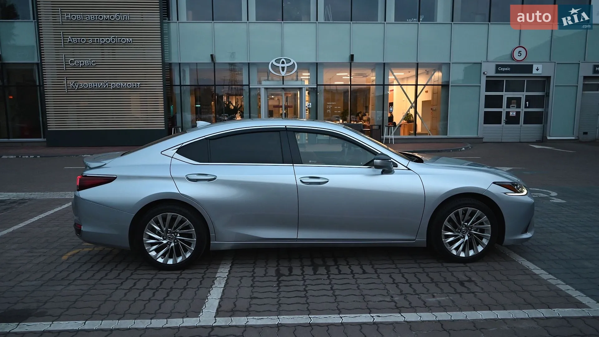 2023 Lexus ES - мініатюра 7