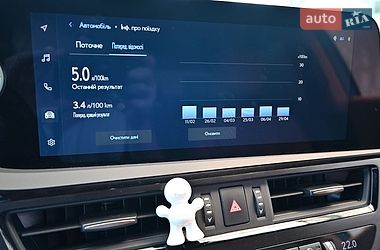 Седан Lexus ES 2023 в Киеве