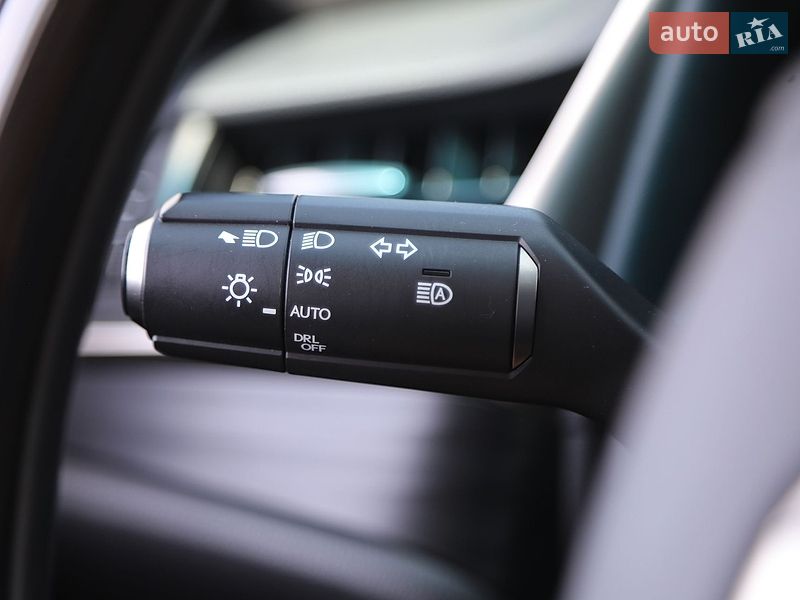 Седан Lexus ES 2021 в Харькове