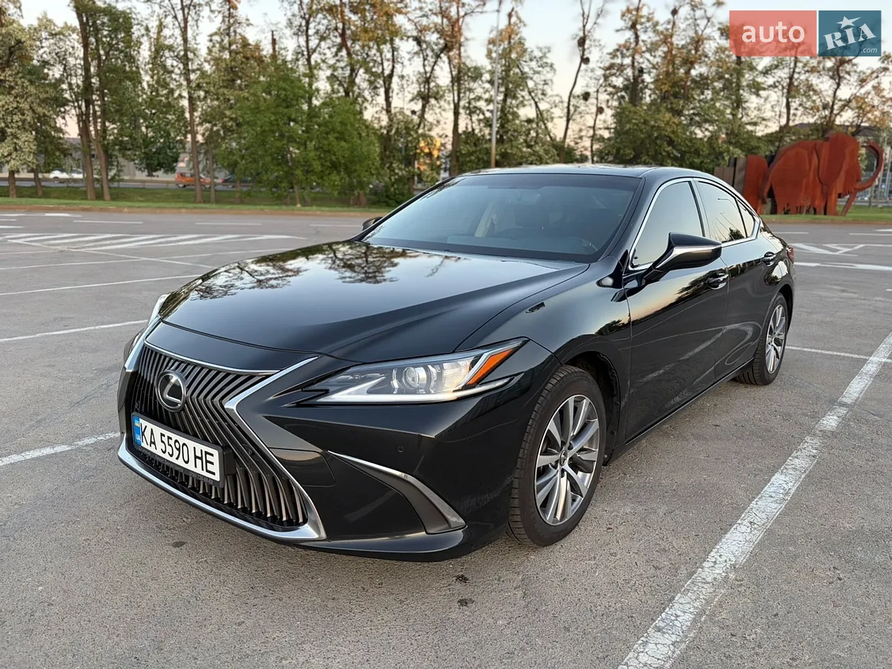 2019 Lexus ES - мініатюра 21
