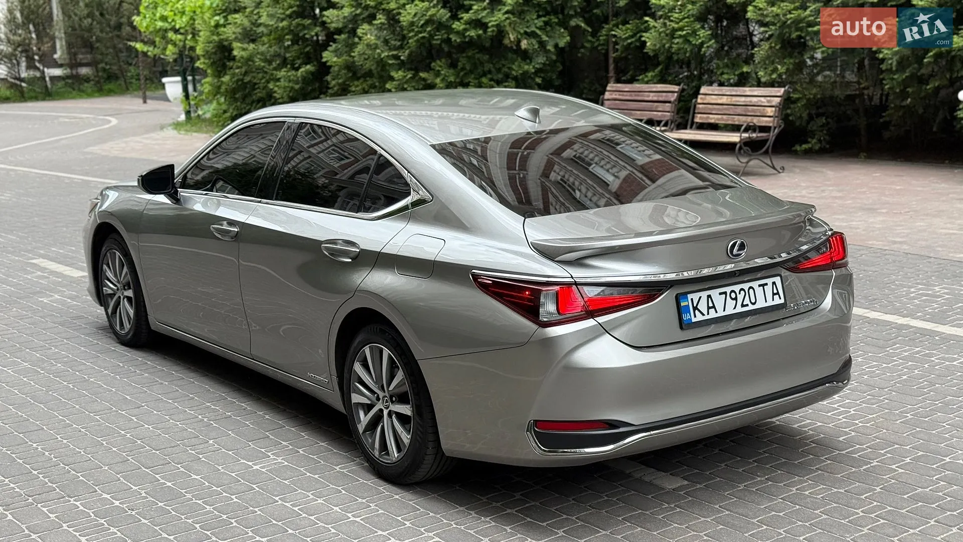 2019 Lexus ES - мініатюра 4