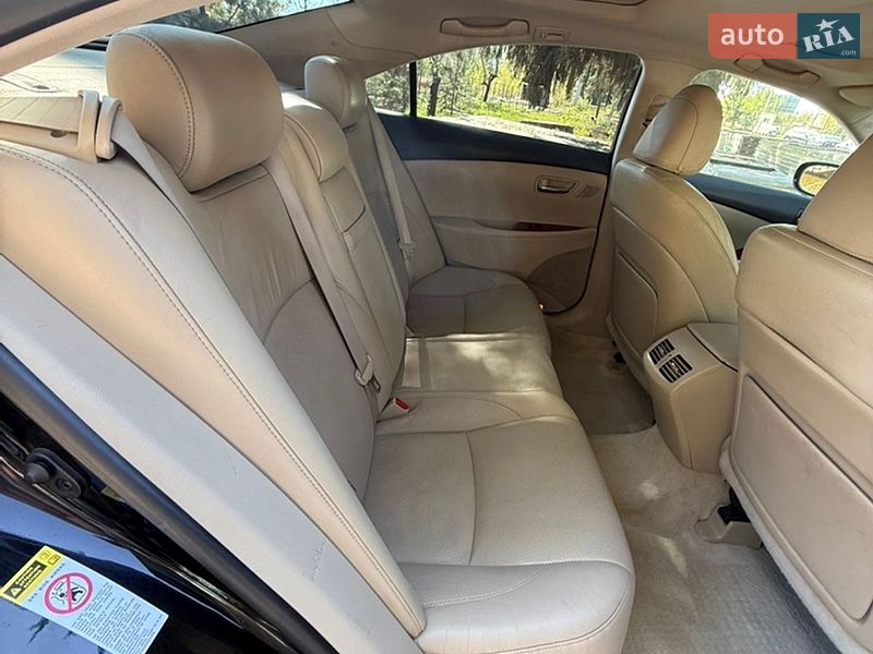 Седан Lexus ES 2008 в Виннице