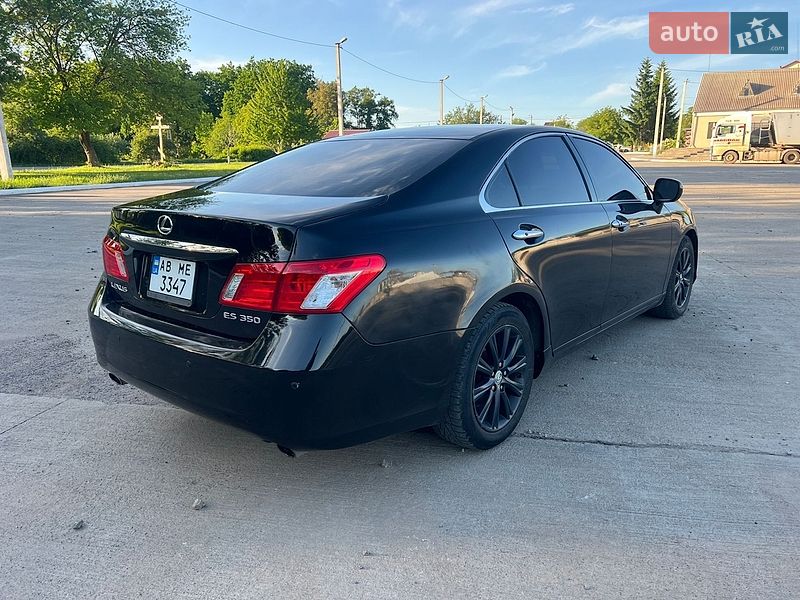 Седан Lexus ES 2006 в Виннице