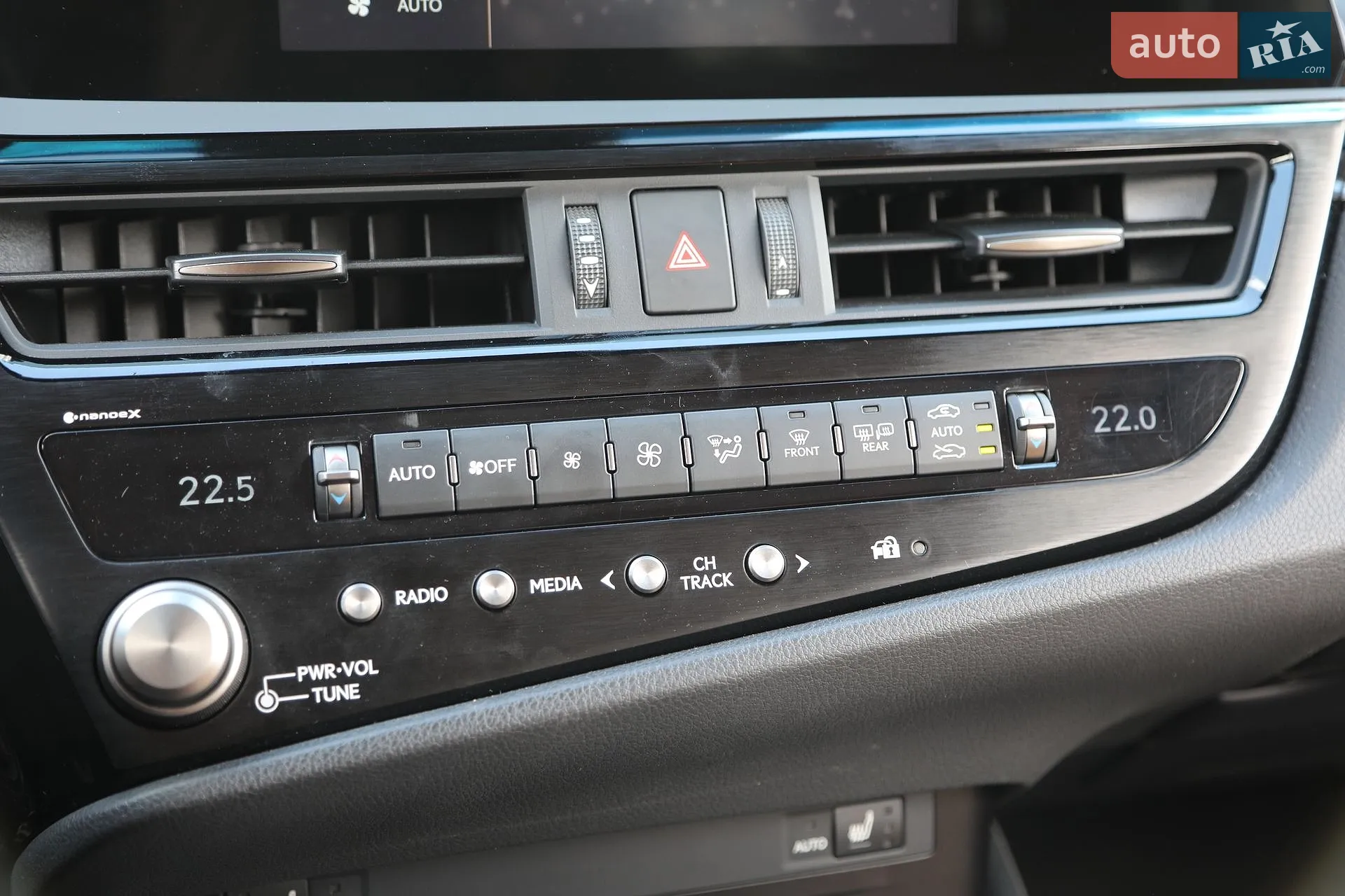 2022 Lexus ES - мініатюра 23
