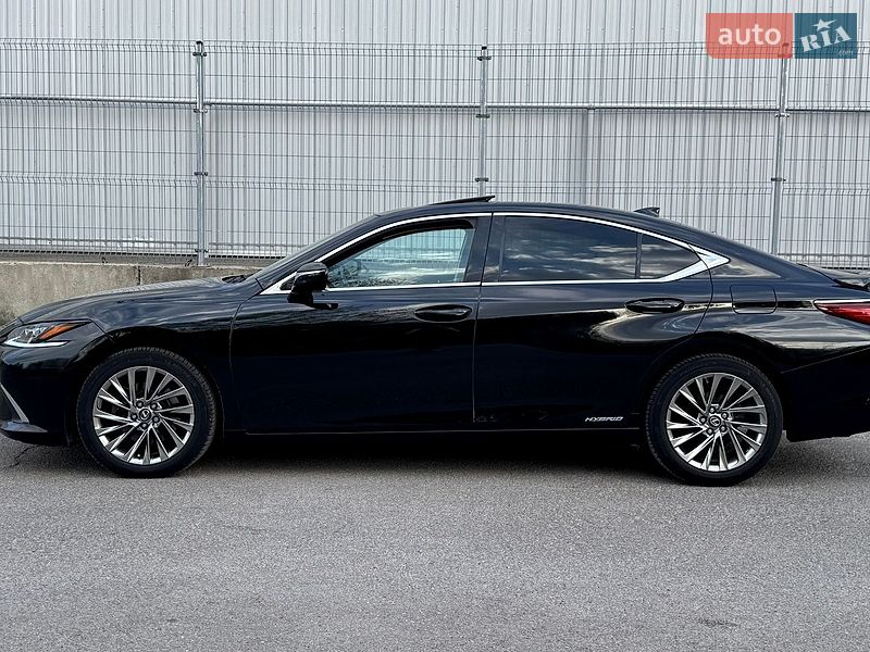 Седан Lexus ES 2021 в Днепре