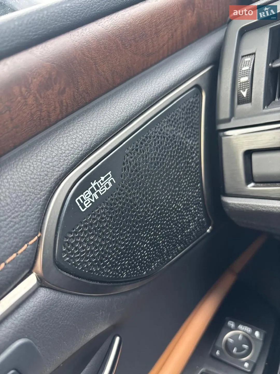 2022 Lexus ES - мініатюра 31