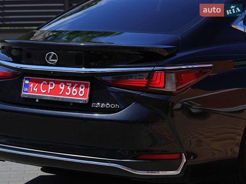Седан Lexus ES 2024 в Одессе
