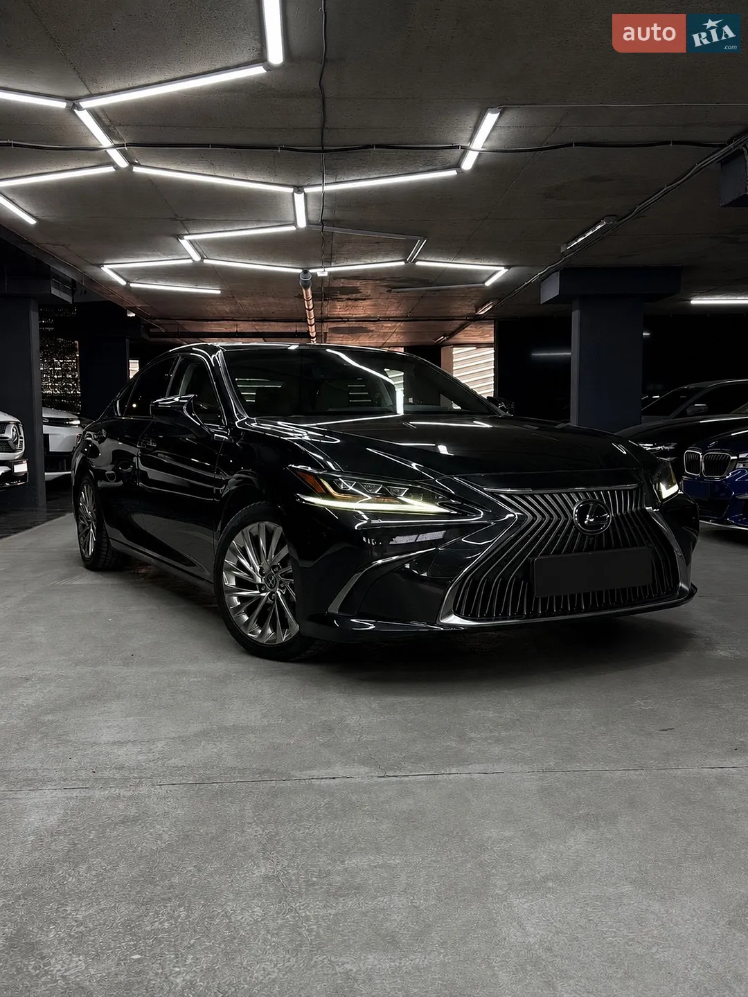 2019 Lexus ES - фото 1