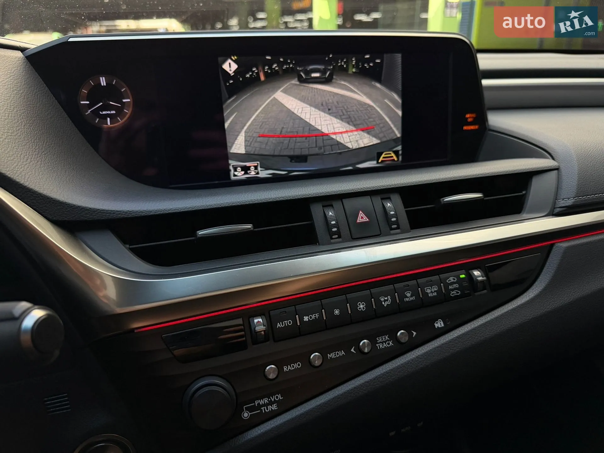 2019 Lexus ES - мініатюра 21