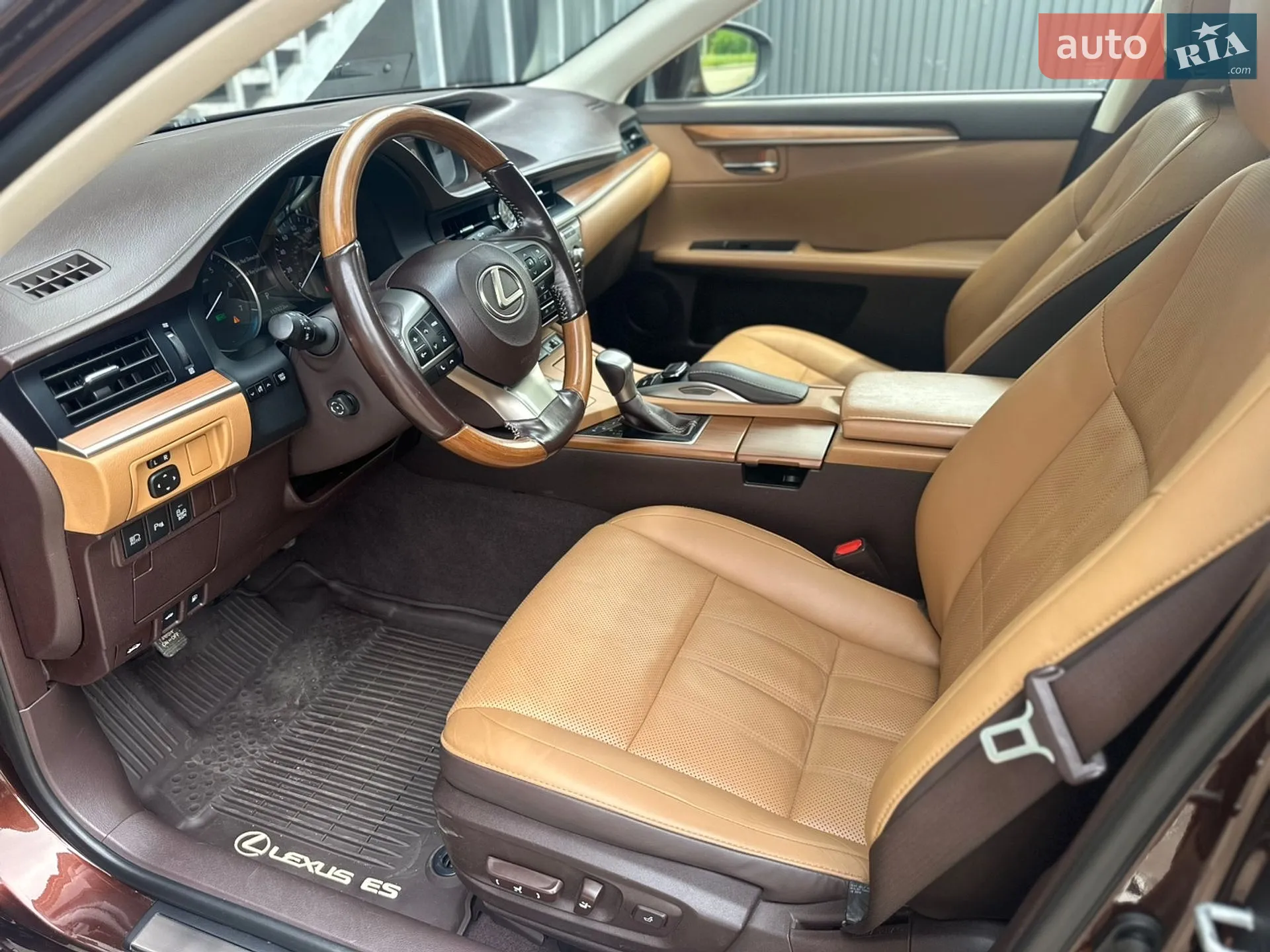 2016 Lexus ES - мініатюра 11