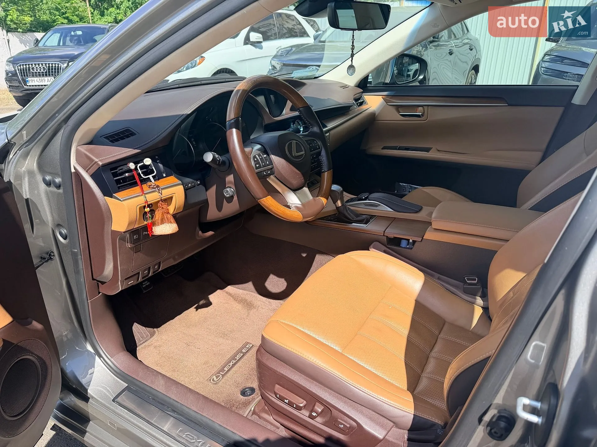 2017 Lexus ES - мініатюра 18