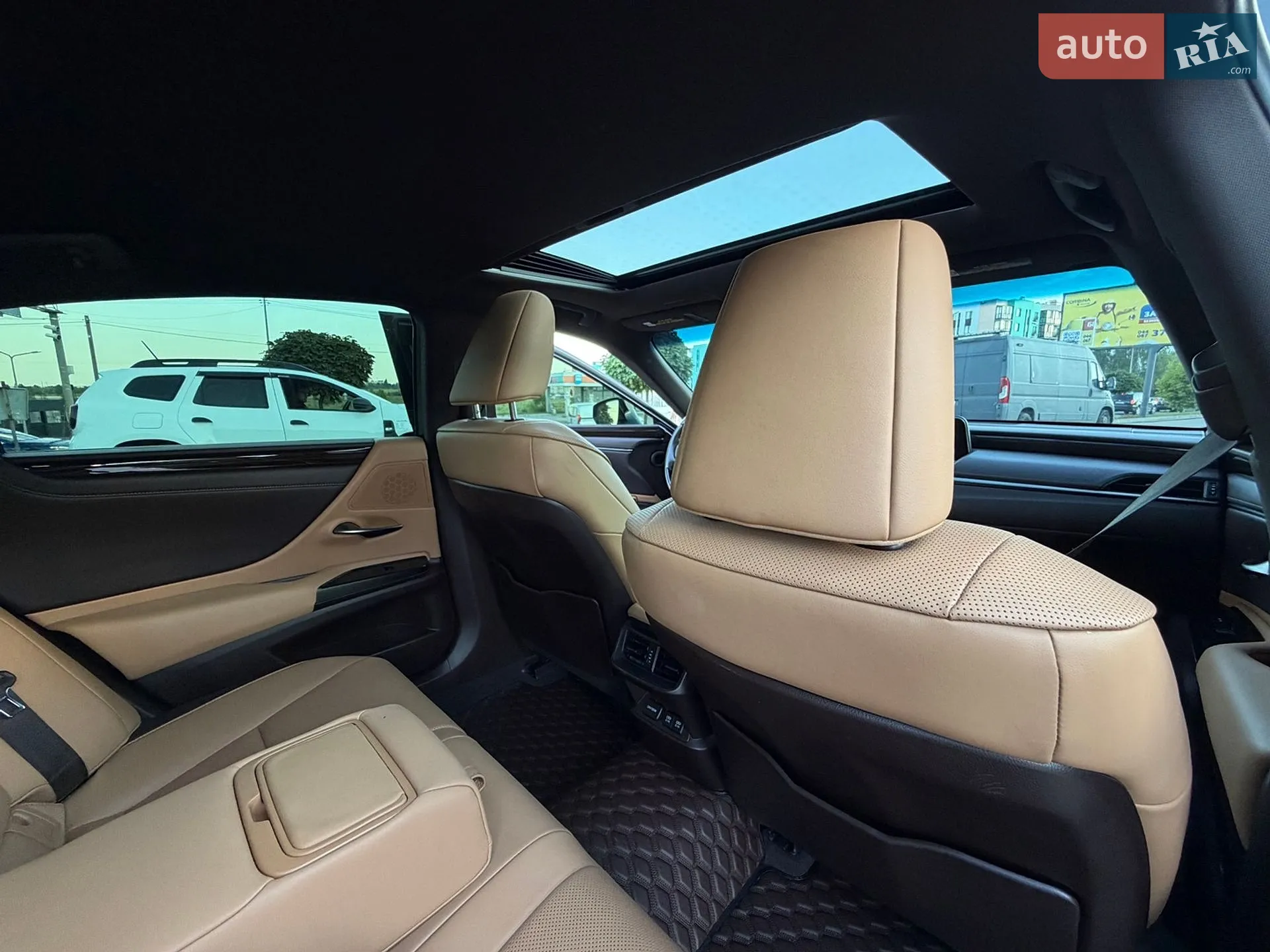 2019 Lexus ES - мініатюра 14