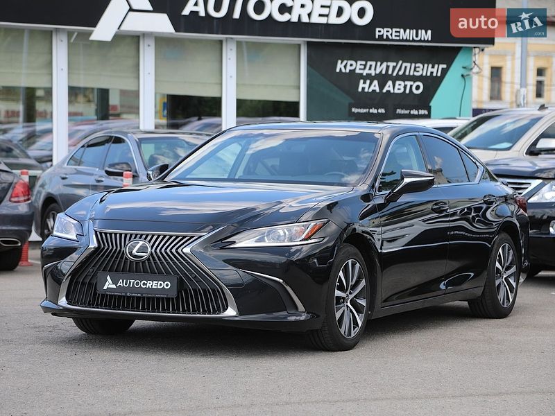Седан Lexus ES 2018 в Харькове