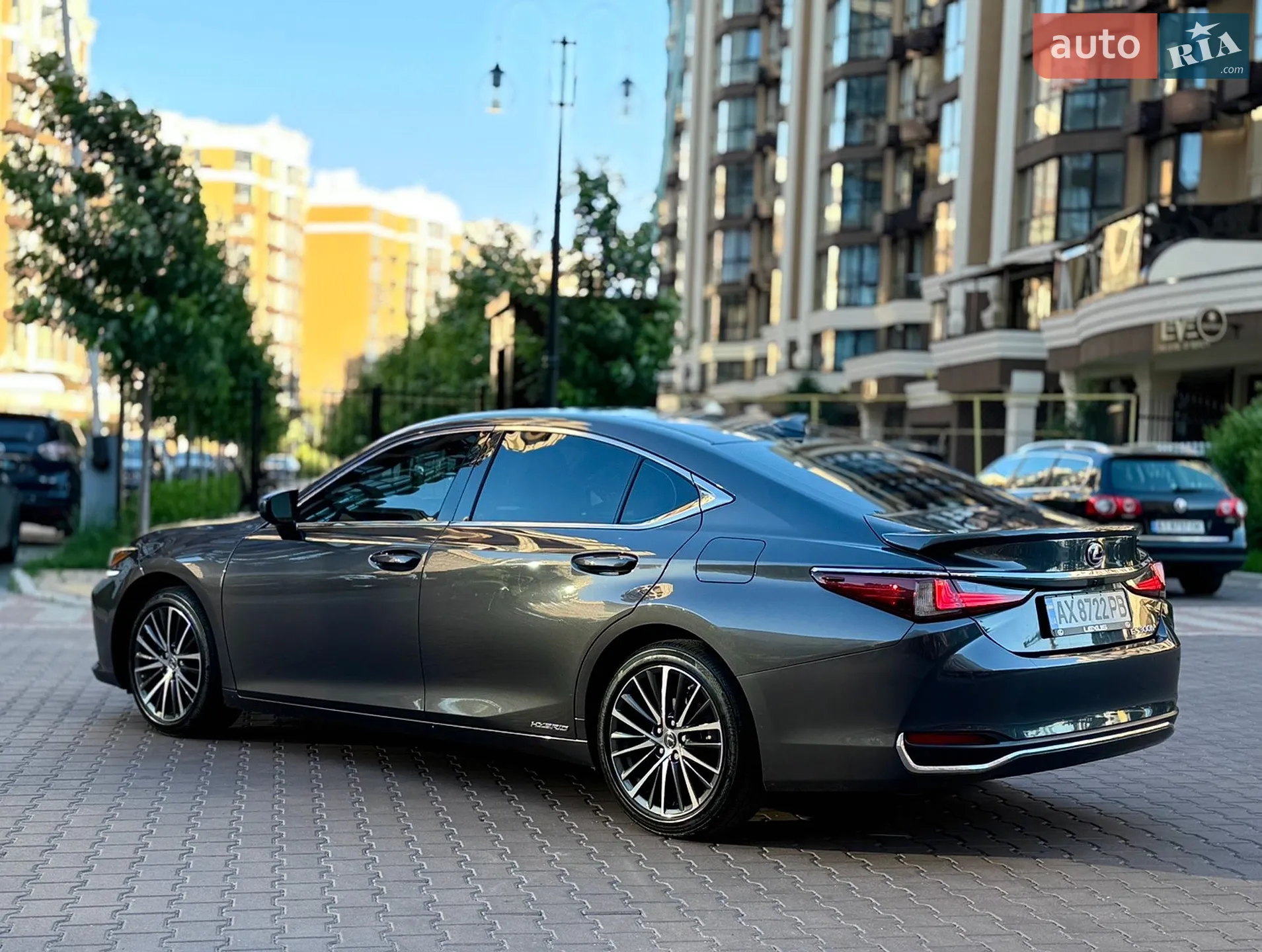 2022 Lexus ES - мініатюра 8
