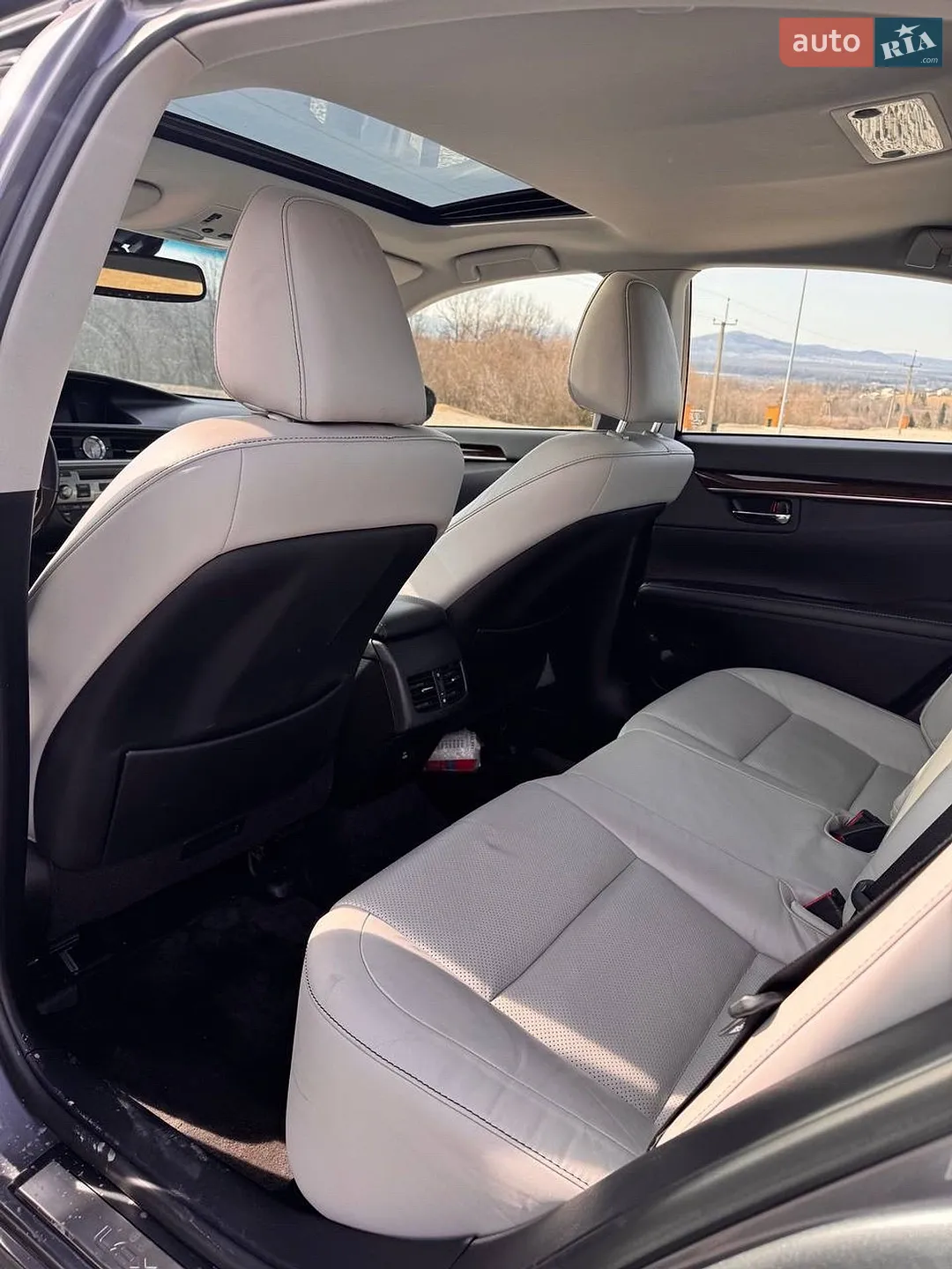 2015 Lexus ES - мініатюра 11