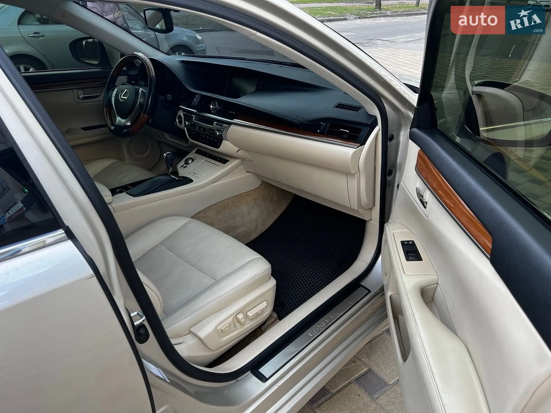 2012 Lexus ES - мініатюра 11