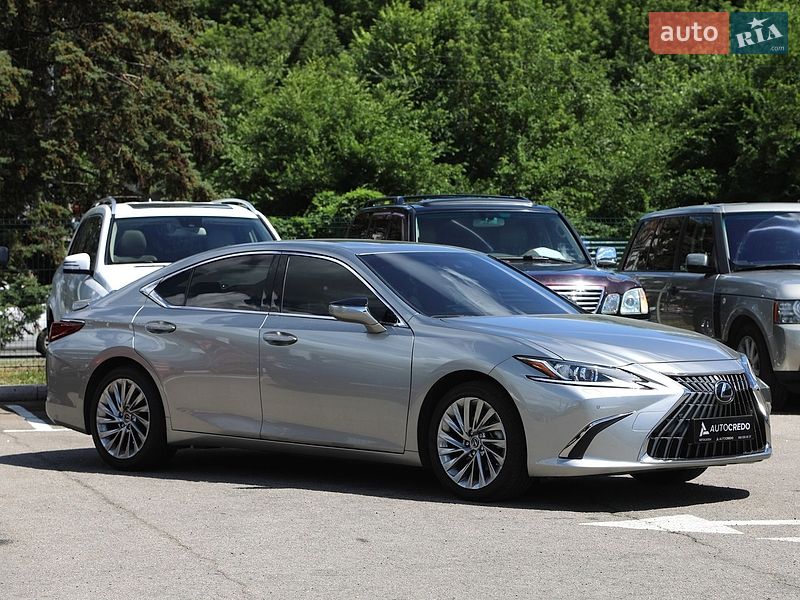 Седан Lexus ES 2023 в Харькове