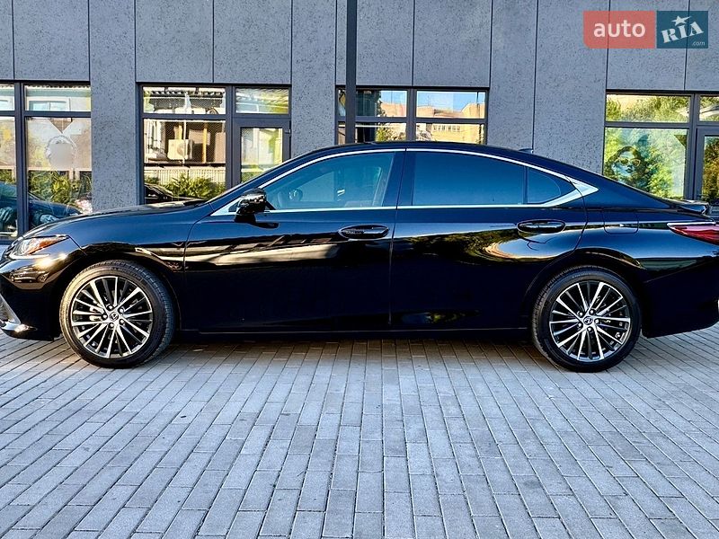 Седан Lexus ES 2024 в Ужгороді фото 3 Седан Lexus ES 2024 в Ужгороді