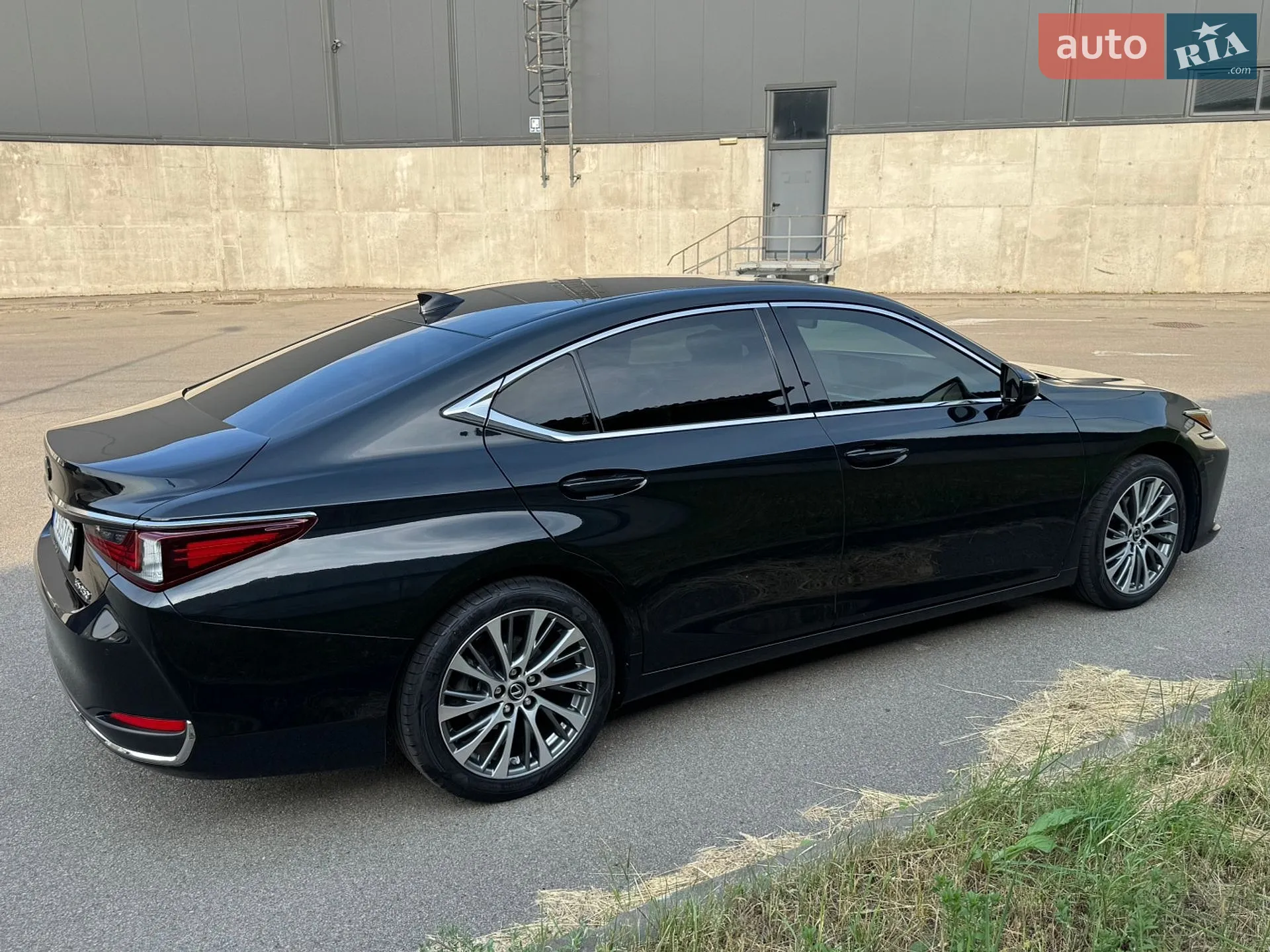 2020 Lexus ES - мініатюра 9