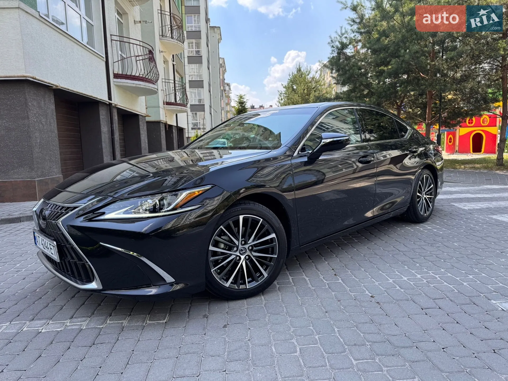 2025 Lexus ES - фото 1