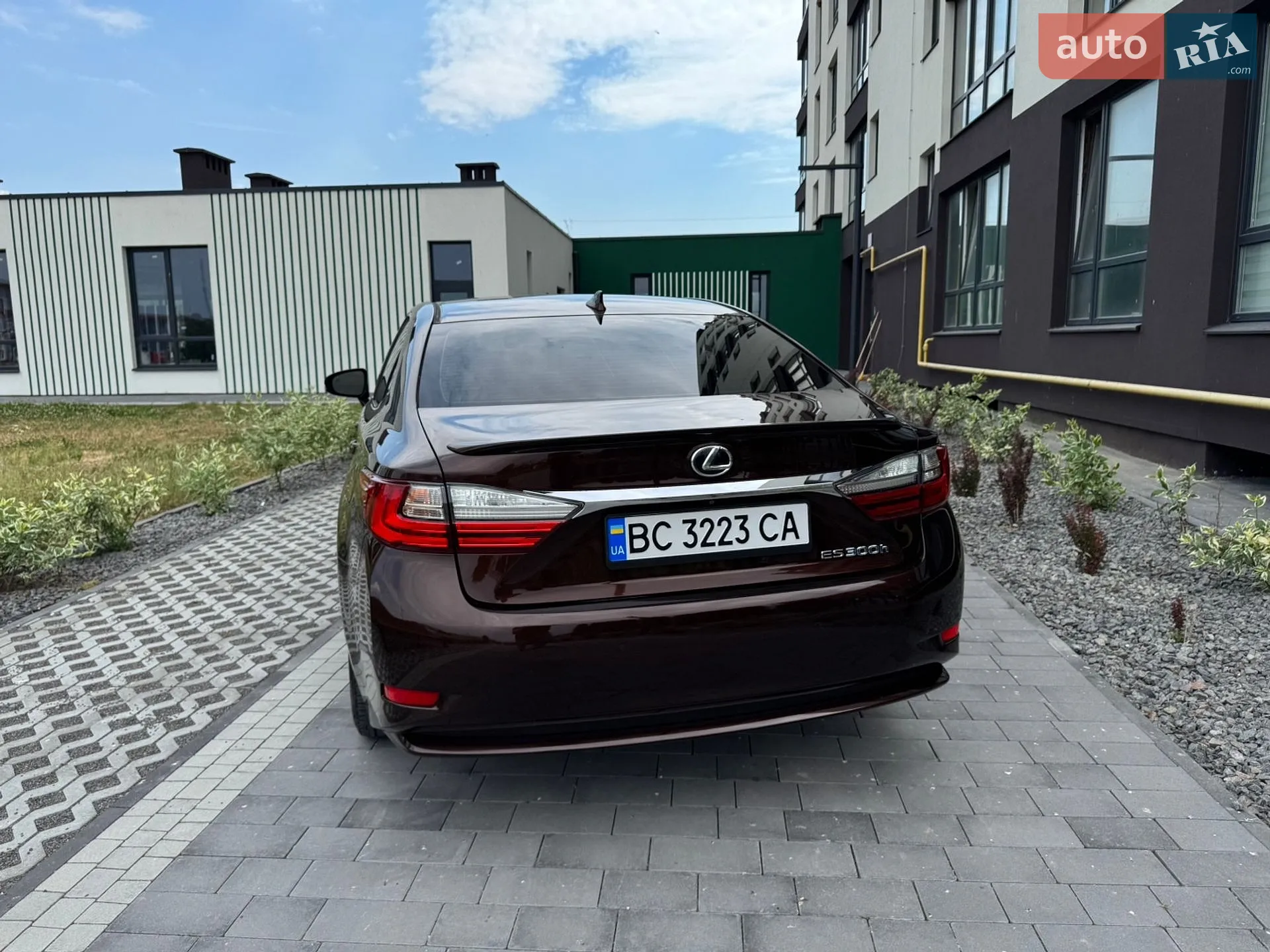2015 Lexus ES - мініатюра 16