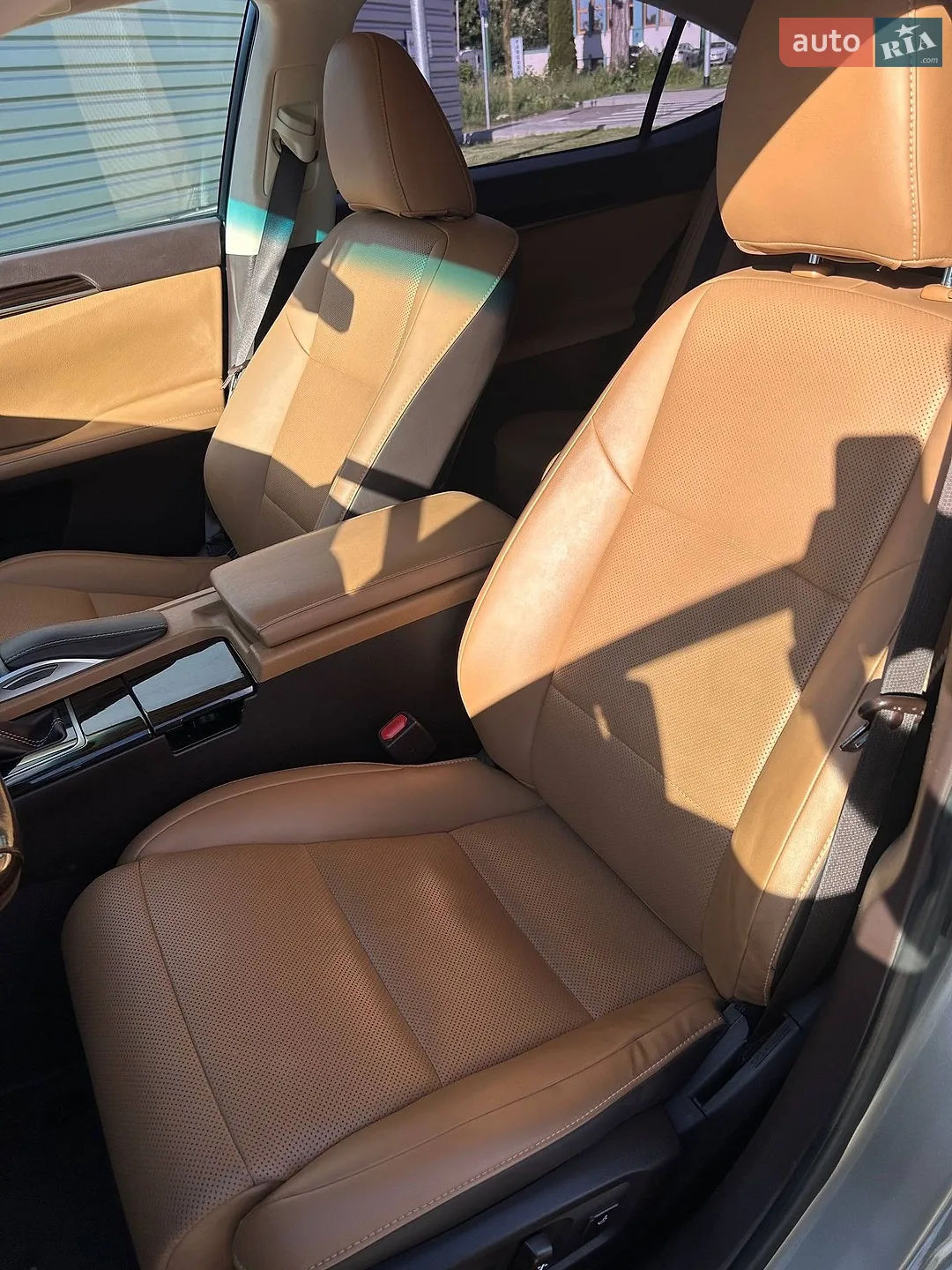 2016 Lexus ES - мініатюра 24
